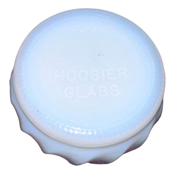 Hoosier Glass White Milk Glass 9” Bud Vase, Swirl Design, EUC Vintage - Picture 4 of 4